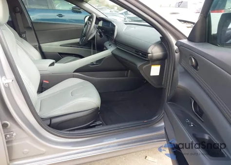 2025 Hyundai Elantra Hybrid Limited z USA, uszkodzony, nr VIN KMHLN4DJ6SU123155